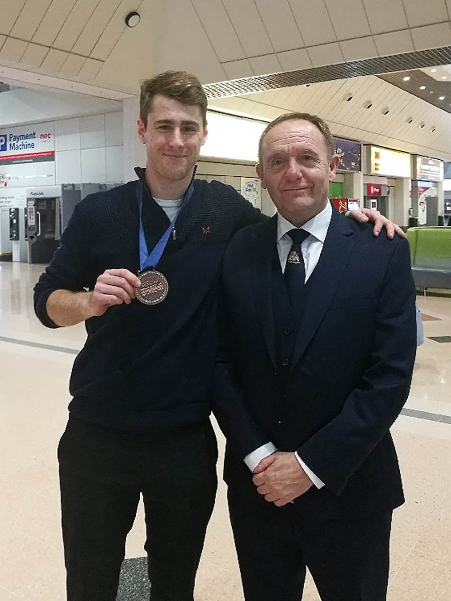 Jason Edwards, bronze medal, with Gary Evans